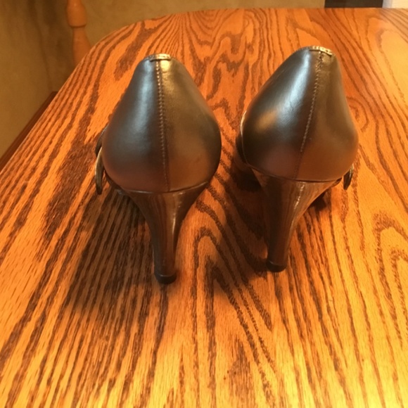 Antonio Melani  3.5" Heels. SZ 10M - Picture 6 of 6